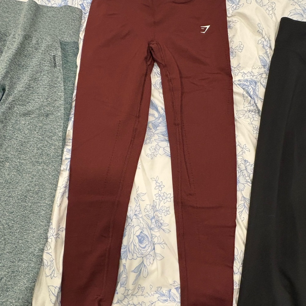 Gym shark Maroon/ green Leggings